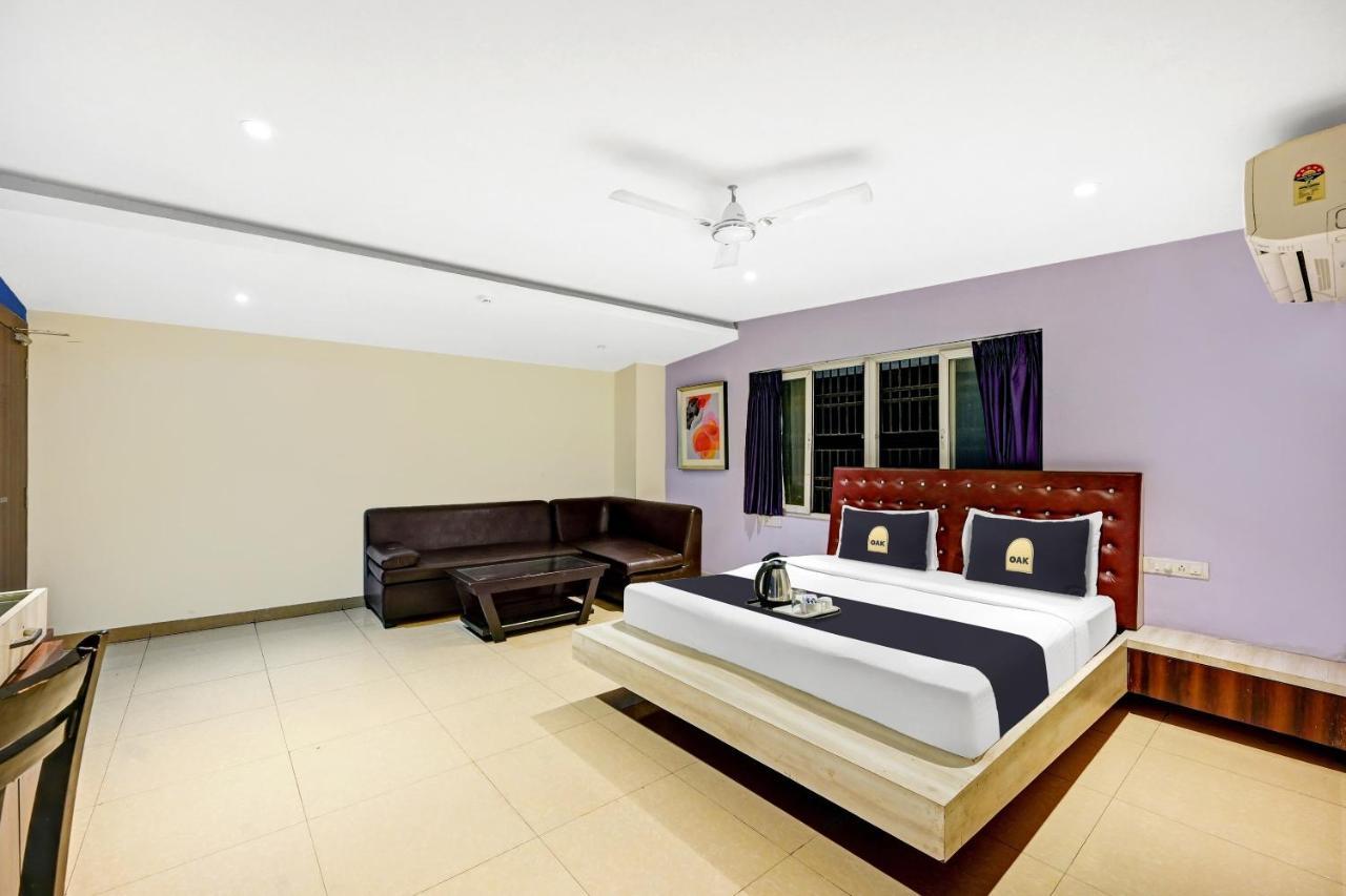 Townhouse Oak Pentagon Residency Hotel Bhubaneswar Buitenkant foto