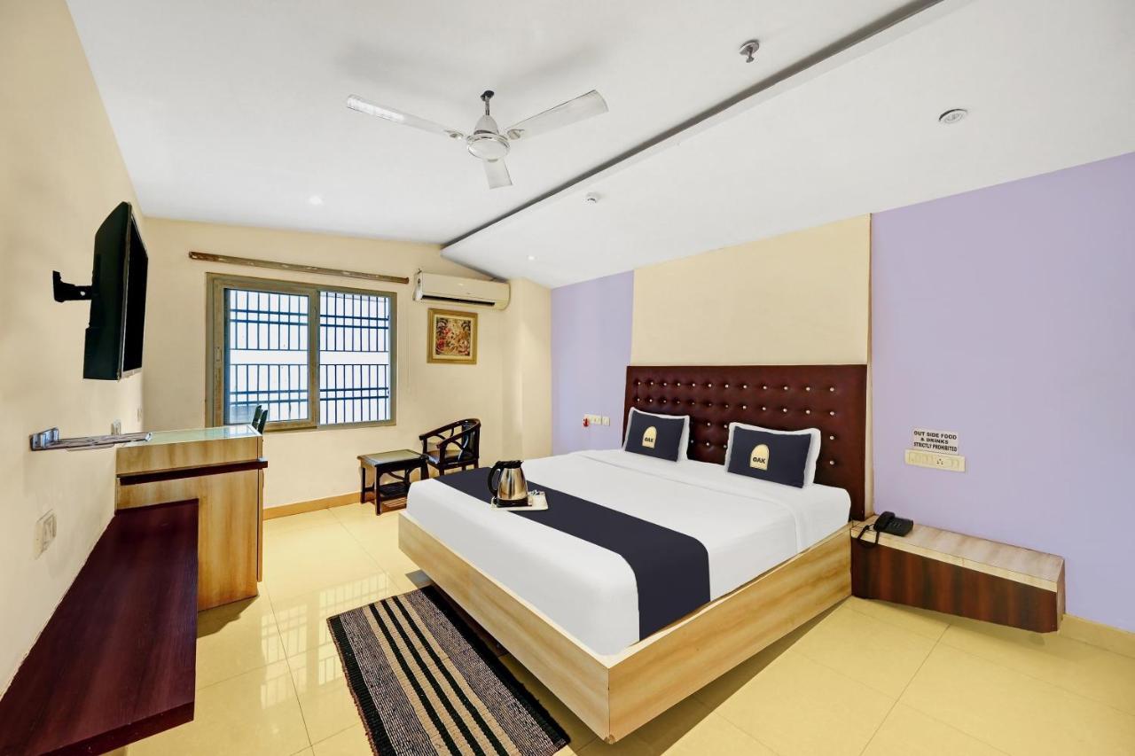 Townhouse Oak Pentagon Residency Hotel Bhubaneswar Buitenkant foto