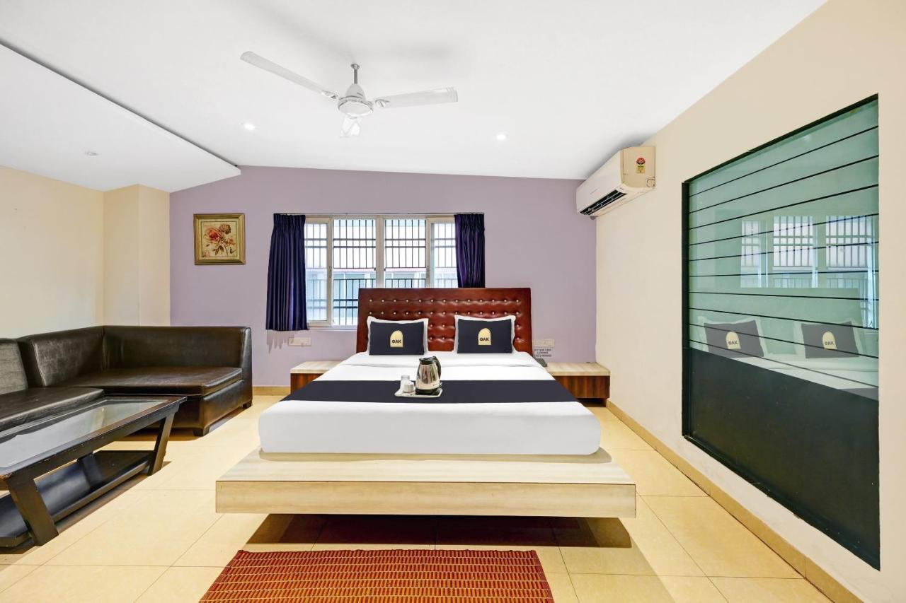 Townhouse Oak Pentagon Residency Hotel Bhubaneswar Buitenkant foto