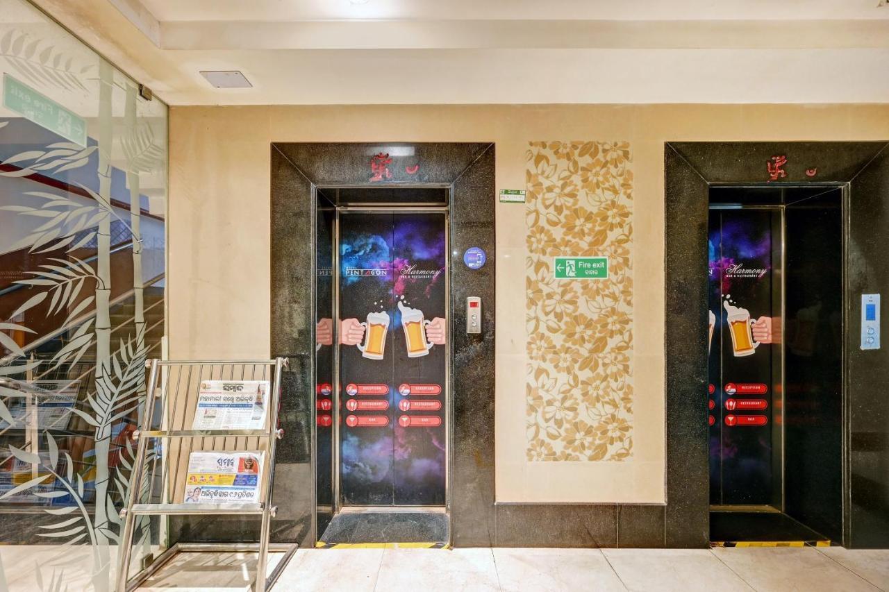Townhouse Oak Pentagon Residency Hotel Bhubaneswar Buitenkant foto