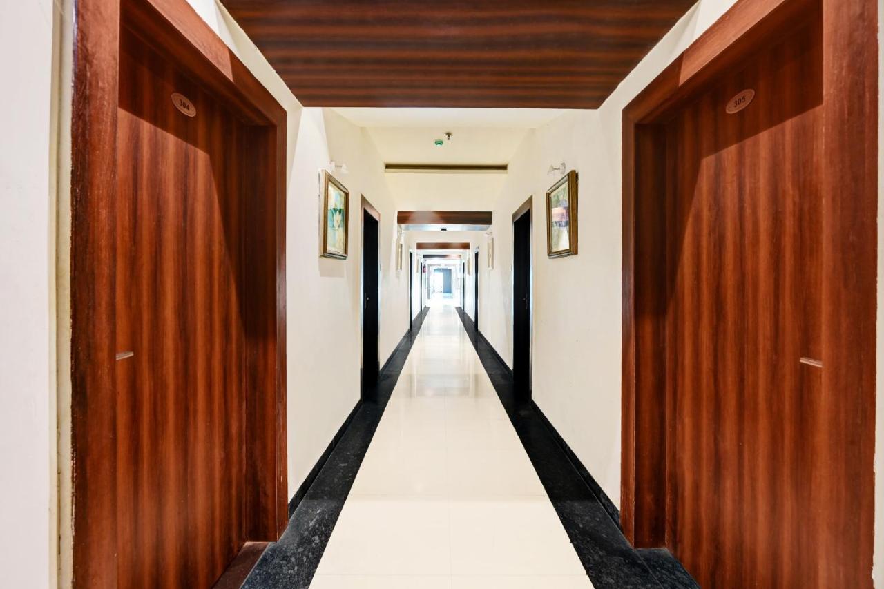 Townhouse Oak Pentagon Residency Hotel Bhubaneswar Buitenkant foto