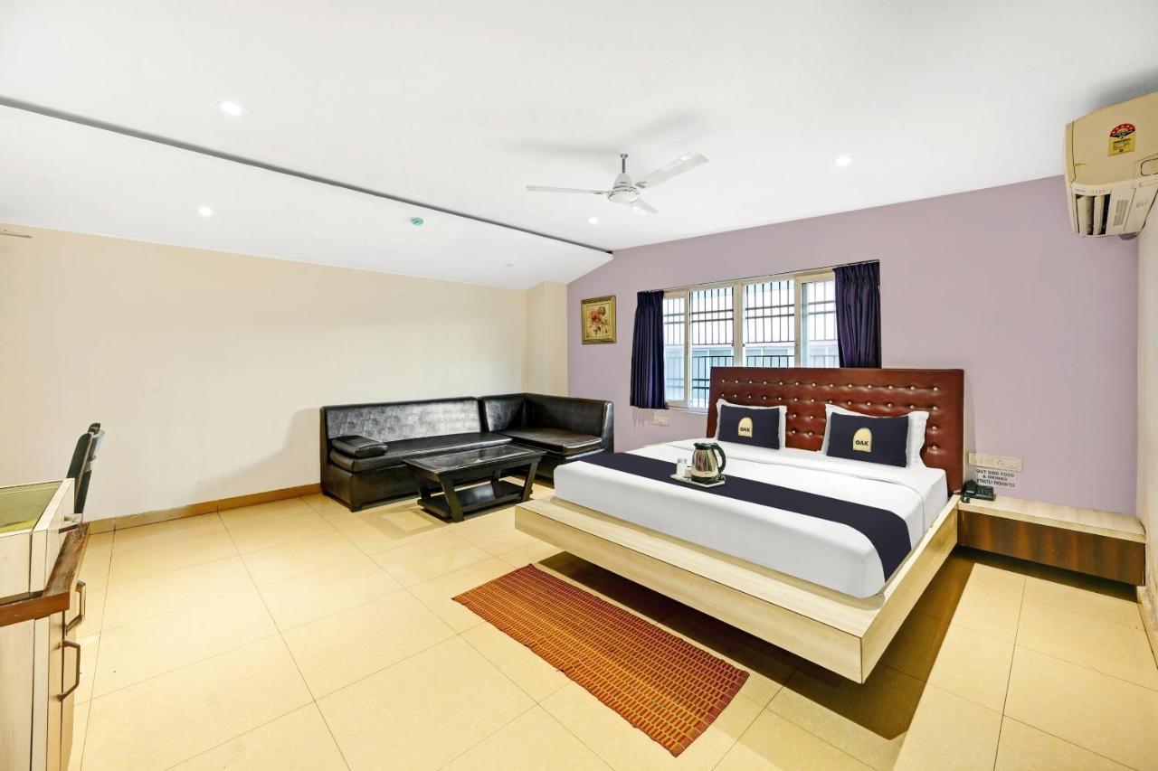 Townhouse Oak Pentagon Residency Hotel Bhubaneswar Buitenkant foto
